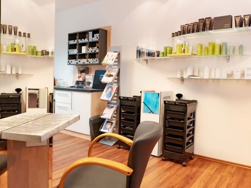 La Biosthetique Friseursalon Claudia Wolfram Ansicht Material im Friseursalon